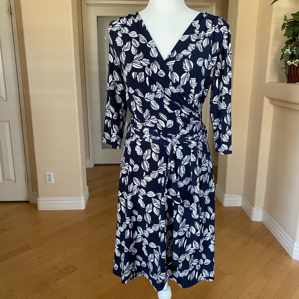 41 Hawthorn Blue and White V-Neck Midi Wrap Dress